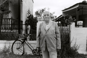 bl000568-Mitsos-Hindzos-with-his-bicycle-1993